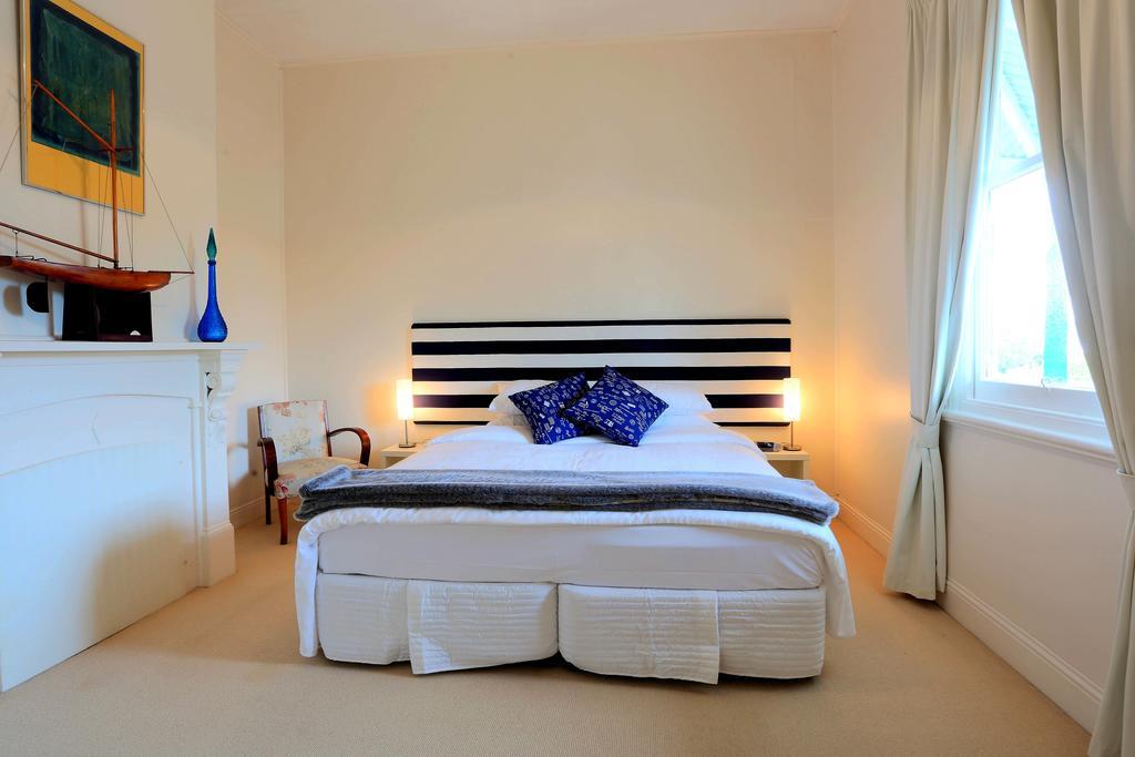 @ The Beach & Not Quite @ The Beach Holiday Cottages - Stanley Room photo