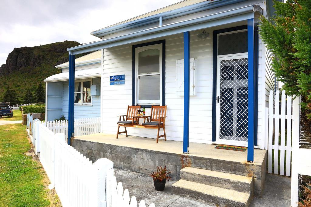 @ The Beach & Not Quite @ The Beach Holiday Cottages - Stanley Room photo